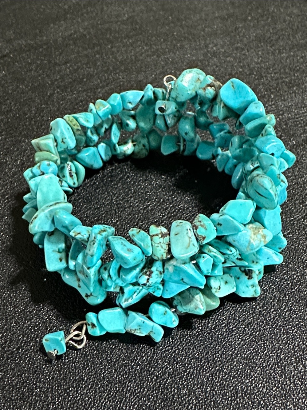 Premier Designs Memory Wire Blue Stone Chip Wrap Bracelet NEW